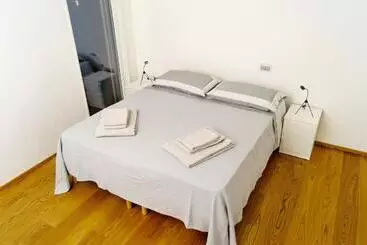 Bed & Breakfast Wooden House