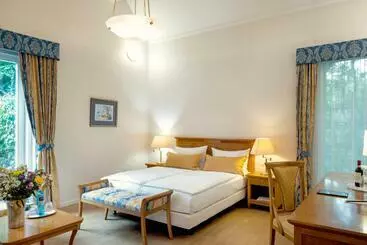 호텔 Romantik Bayrisches Haus Potsdam