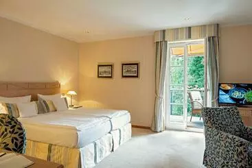 ホテル Romantik  Bayrisches Haus Potsdam