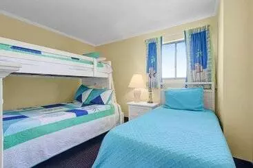 هتل Sands Beach Club Resort