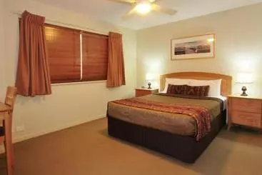 Riverside Holiday Apartments