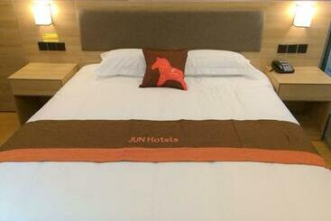 Jun Hotels Henan Shangqiu Xiayi County Changsheng Road Administrative Service Center