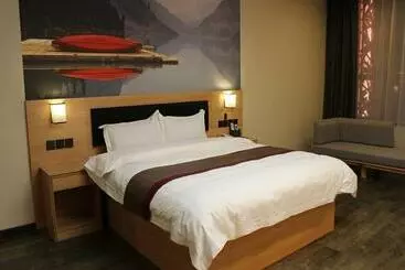 Thank Inn Plus Hotel Liaoning Fuxin Passenger Terminal Station Store