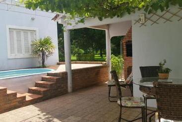 Bed & Breakfast Chácara Rosa Cortiana