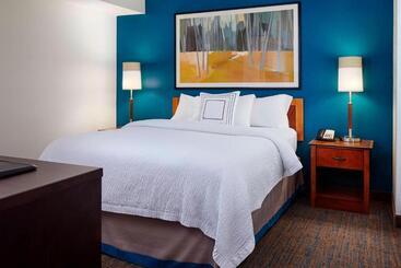 هتل Residence Inn Saint Louis Airport / Earth City