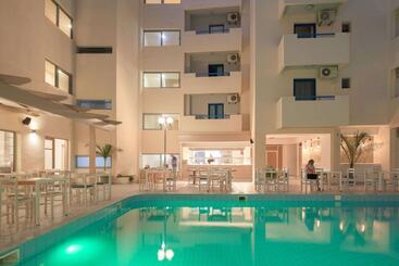 ホテル Central Hersonissos