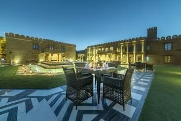 Отель Fort Rajwada,jaisalmer