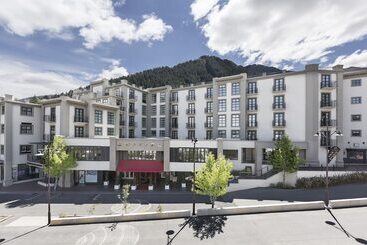 Sofitel Queenstown Hotel & Spa