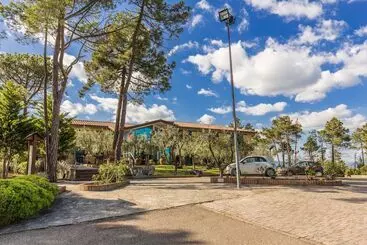 هتل Villa Cesi Resort & Spa