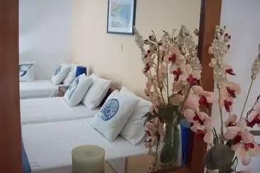 آپارتمان Villa Anna Maria Studios