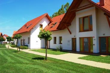 Hotel Apartment Village Lipov Gaj