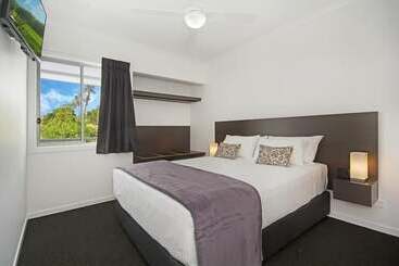 Cooroy Luxury Motel Apartments