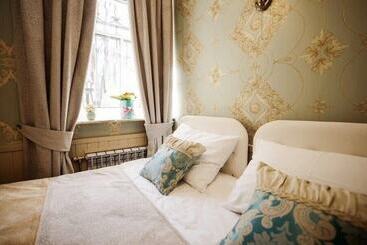 Hotel Travelto Repina