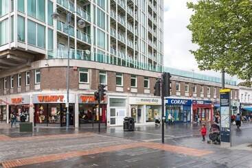 پانسیون Greens End House