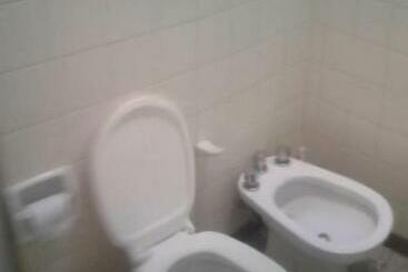 Kapszulahotel Low Cost Dpto