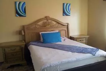 Pensión Dolphin Guest House