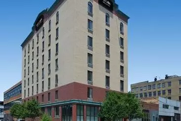 Crescent Hotel Long Island City