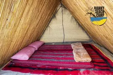 هتل Bianky Beach Camp