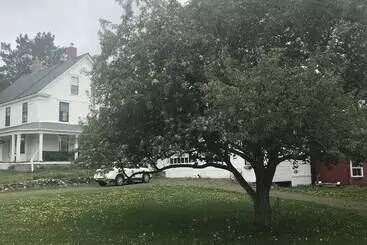 Aamiaismajoitus (B&B) Sewall House Yoga Retreat