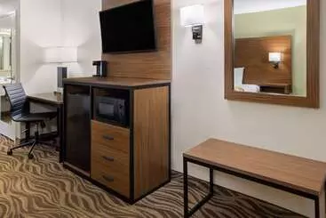 Hotel Baymont By Wyndham Griffin