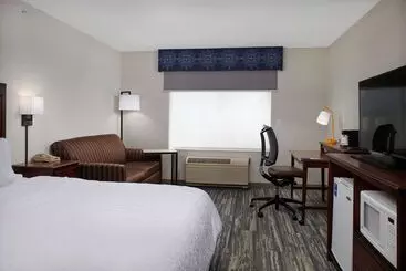 هتل Hampton Inn Helena