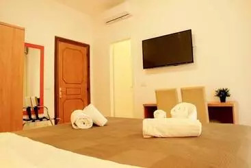 Hotel Le Tue Notti A San Pietro