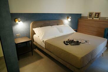 مبيت وإفطار 11 Catalani Rooms