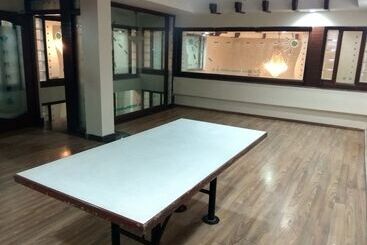 Hotel Jk Rooms 122 Shaheen Lodging & Boarding