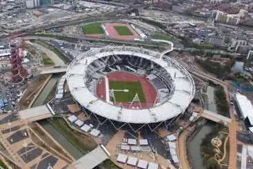 ホテル Snoozebox Olympic Park