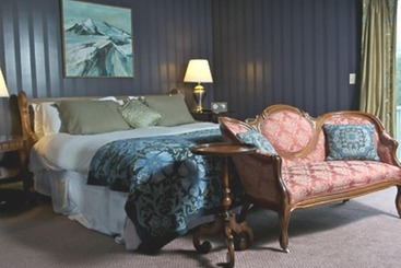 Отель Belfry Inn And Bistro