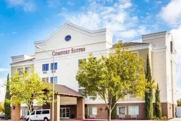 هتل Comfort Suites