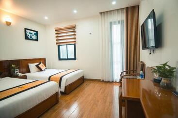 Hotel Hoàng Long