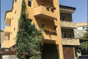 پانسیون Yerevan's Heart