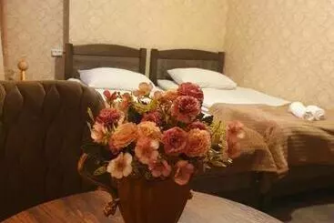 هاستل Nikolo Inn