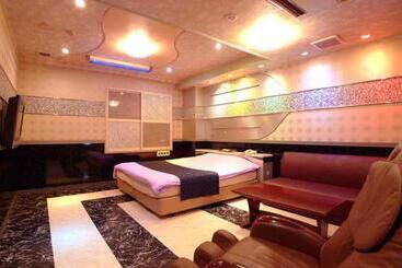 בית מלון כפרי Golf Ii Atsugi