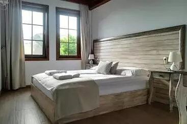 Pensione Manoleva House