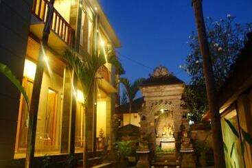 펜션 Mekenyem House Ubud