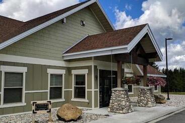 استراحتگاه Getaways At Timbers At Island Park Village