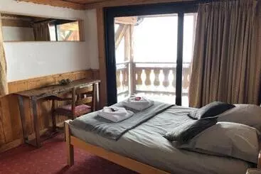 Apartahotel Les Chalets Du Thorens