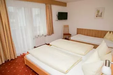 Bed and Breakfast Garni Ehrenreich