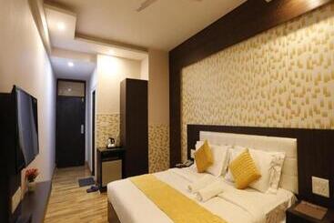 Hotell Paradise Ganga  A River Side