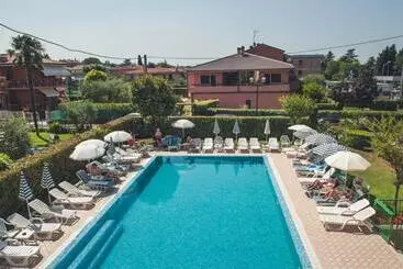 Hotel Paradiso