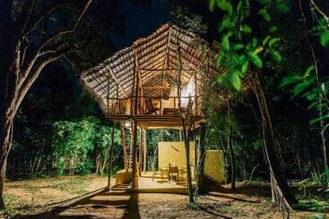 Resort Back Of Beyond Pidurangala