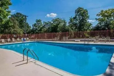 هتل Days Inn By Wyndham Pottstown