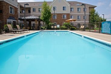 בית מלון כפרי Staybridge Suites Louisville East, An Ihg