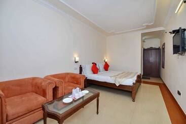 Hotel Aroma Nainital