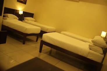 Отель Club One  Virar