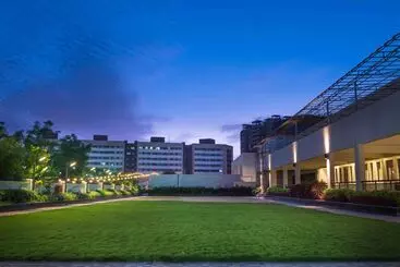 Hotel Club One  Virar