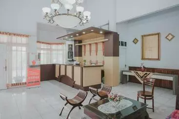Hotel Reddoorz Syariah Near Rsud Kolonel Abundjani Bangko