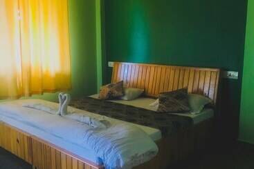 Hotel Siddhartha Greens Bir Billing